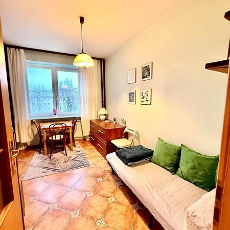 Cozy Apartmant Next To Metro *