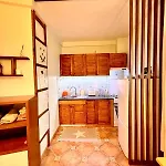 Cozy Apartmant Next To Metro Apartment