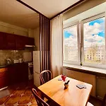 Cozy Apartmant Next To Metro Warsaw