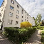 Cozy Apartmant Next To Metro Apartment *