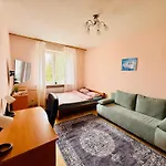 Apartment Cozy Apartmant Next To Metro *