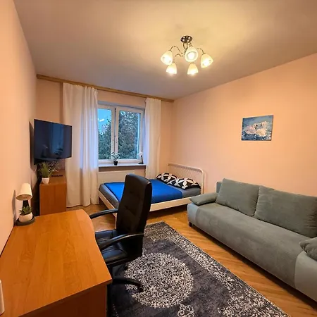 Cozy Apartmant Next To Metro