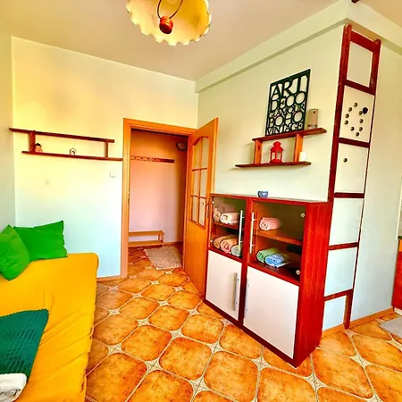 Apartman Cozy Apartmant Next To Metro