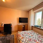 Cozy Apartmant Next To Metro Apartament