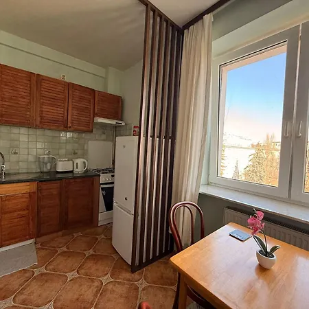 Cozy Apartmant Next To Metro Apartament