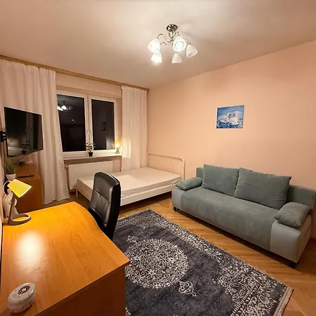 아파트 Cozy Apartmant Next To Metro 바르샤바