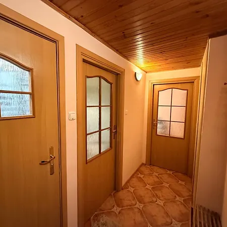 Cozy Apartmant Next To Metro 아파트 바르샤바
